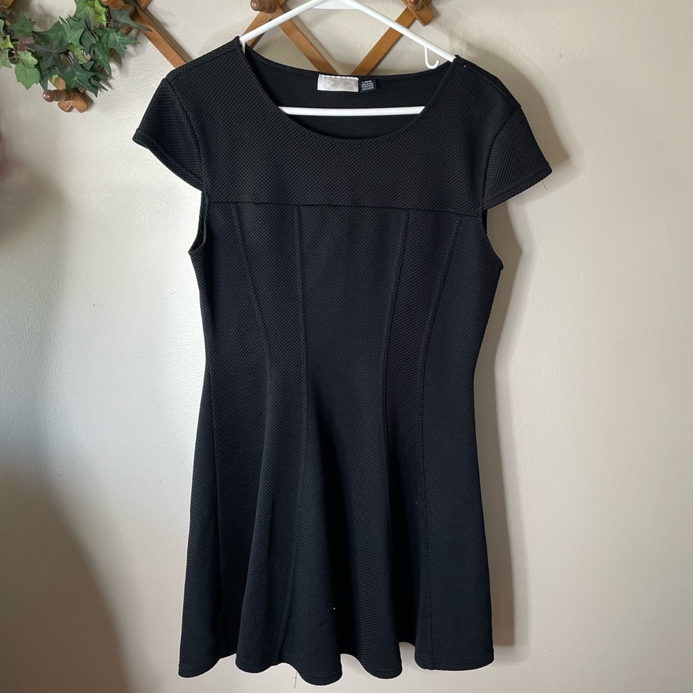 RD style black dress